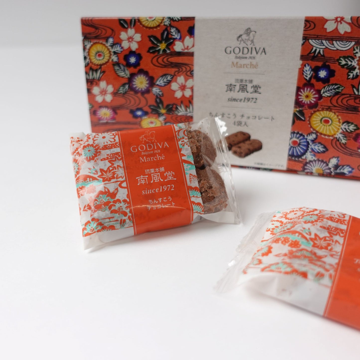 GODIVA ちんすこうチョコレート 8個入り(2×4袋)