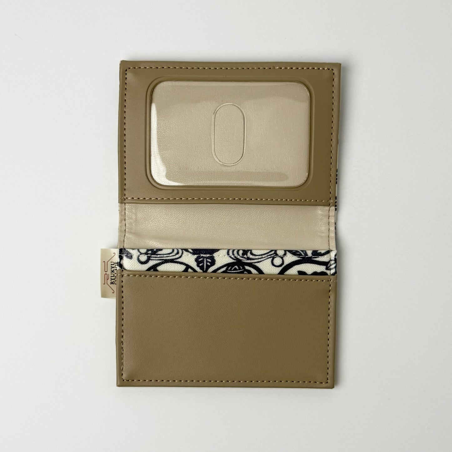 RYUKYU COLLAGE パスケース(ちゃんぷるー柄)