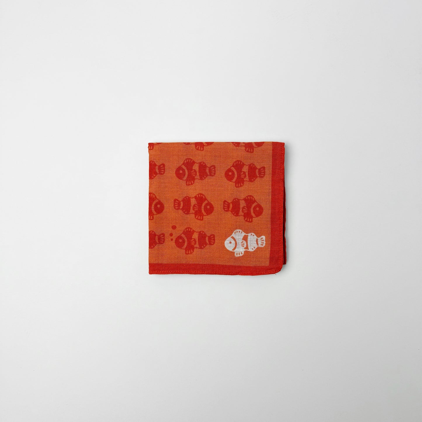 島の色ハンカチ