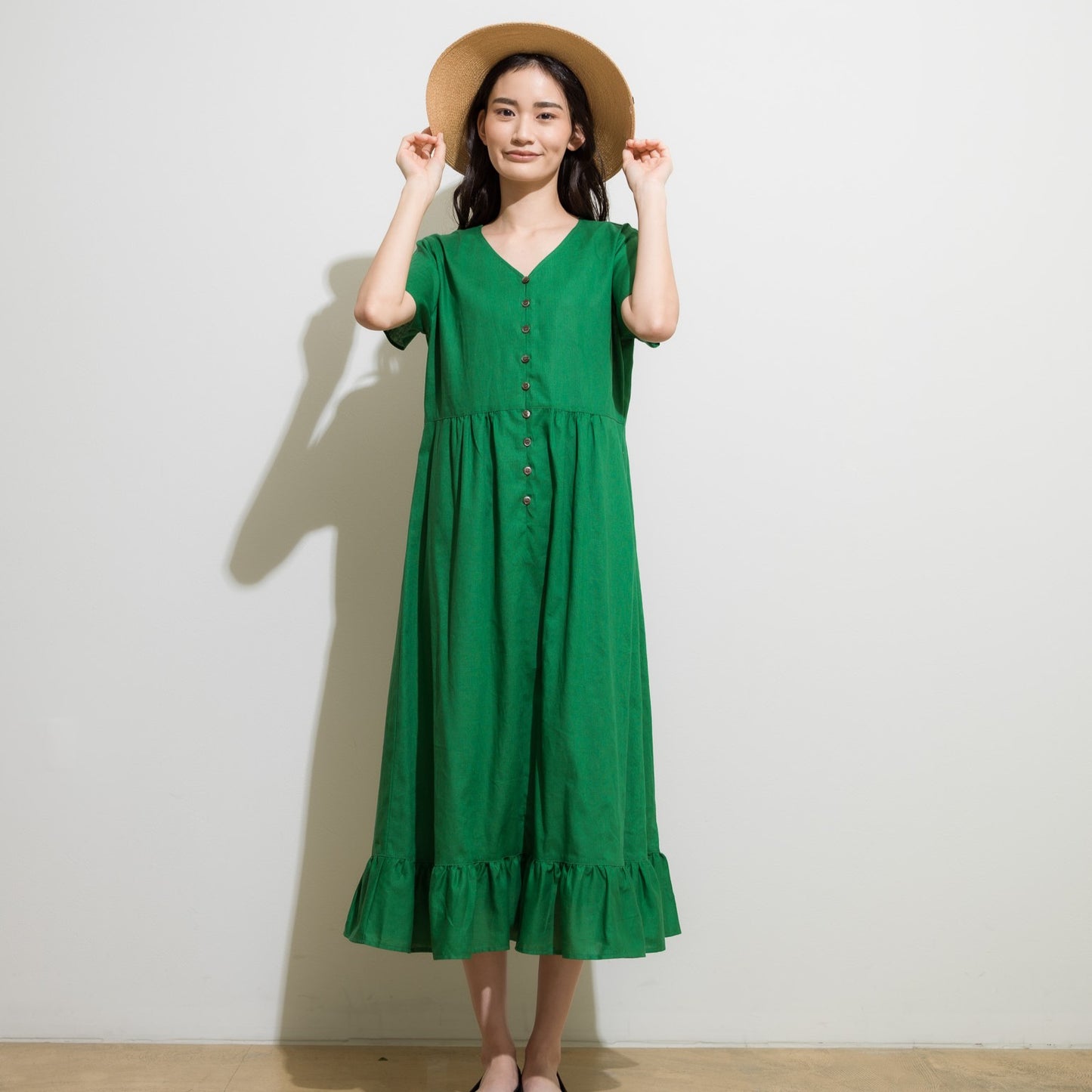 THIDA BREEZE 半袖ティアードワンピース