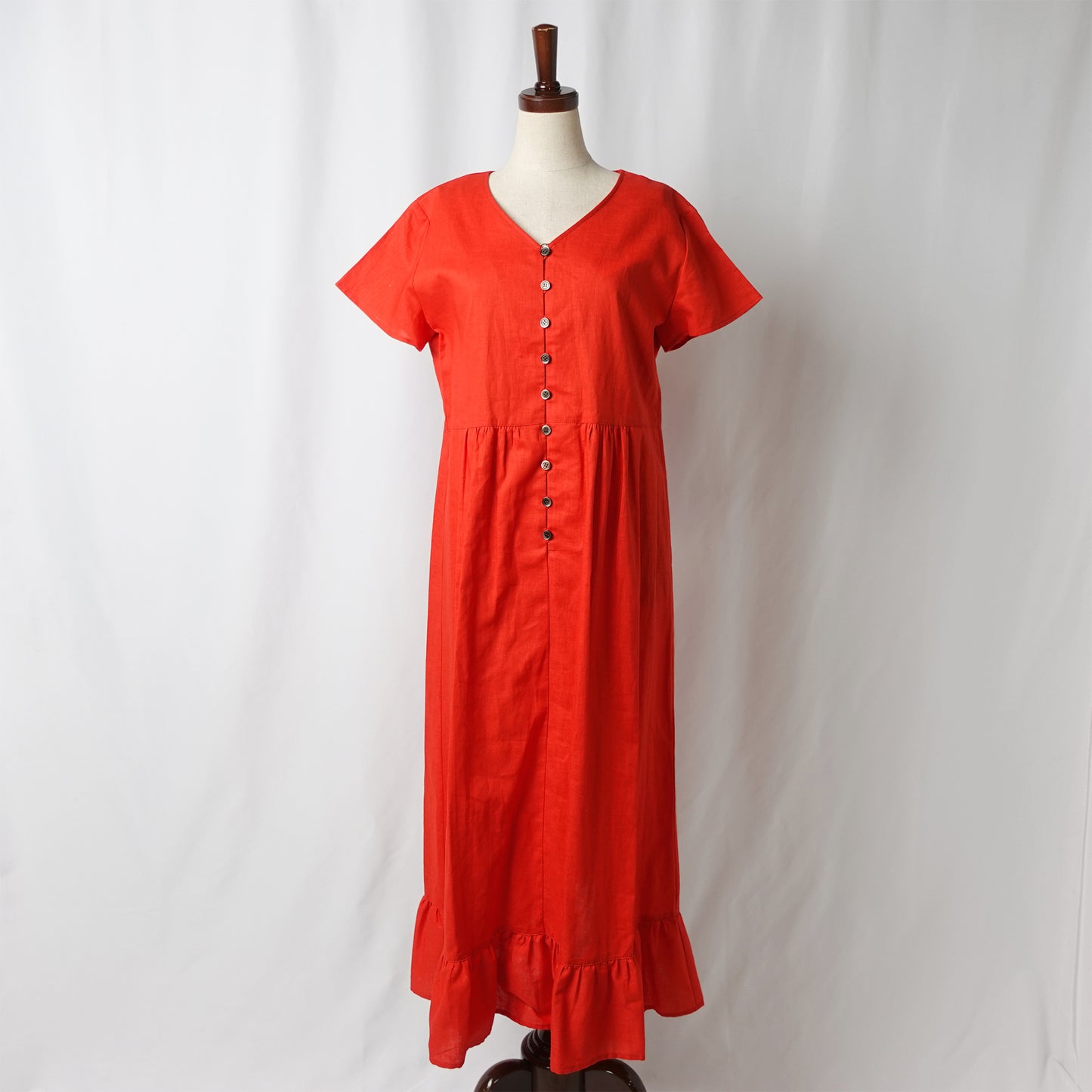 THIDA BREEZE 半袖ティアードワンピース