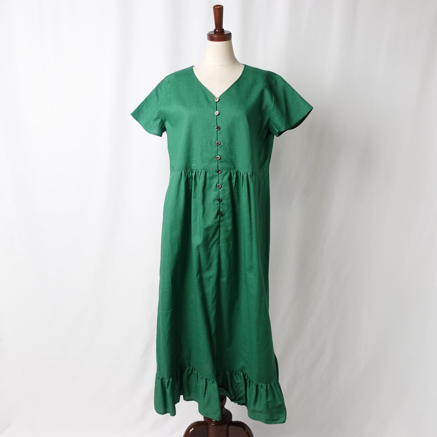 THIDA BREEZE 半袖ティアードワンピース