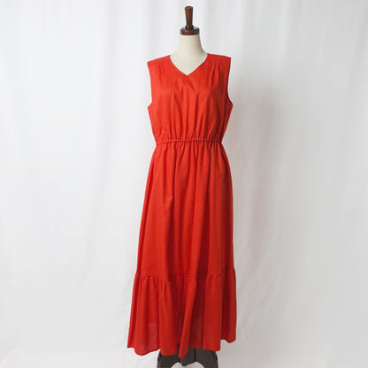 THIDA BREEZE Vネックティアードワンピース