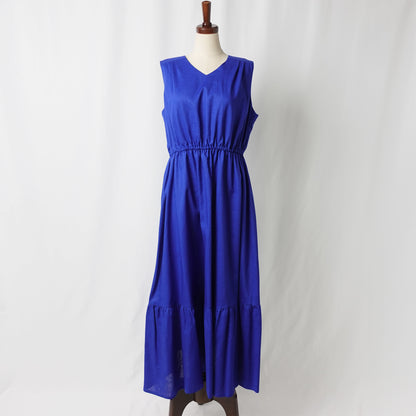 THIDA BREEZE Vネックティアードワンピース