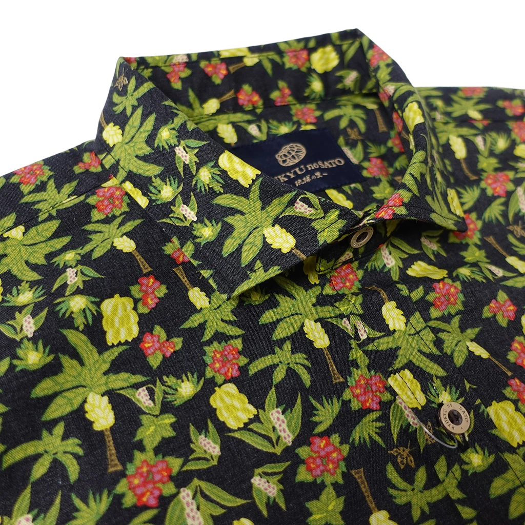 Men’s かりゆしウェア Jungle Okinawa (ワイドカラー）