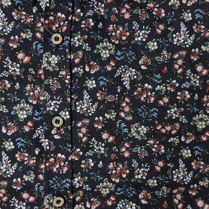 Men’s かりゆしウェア 琉花(ボタンダウン)