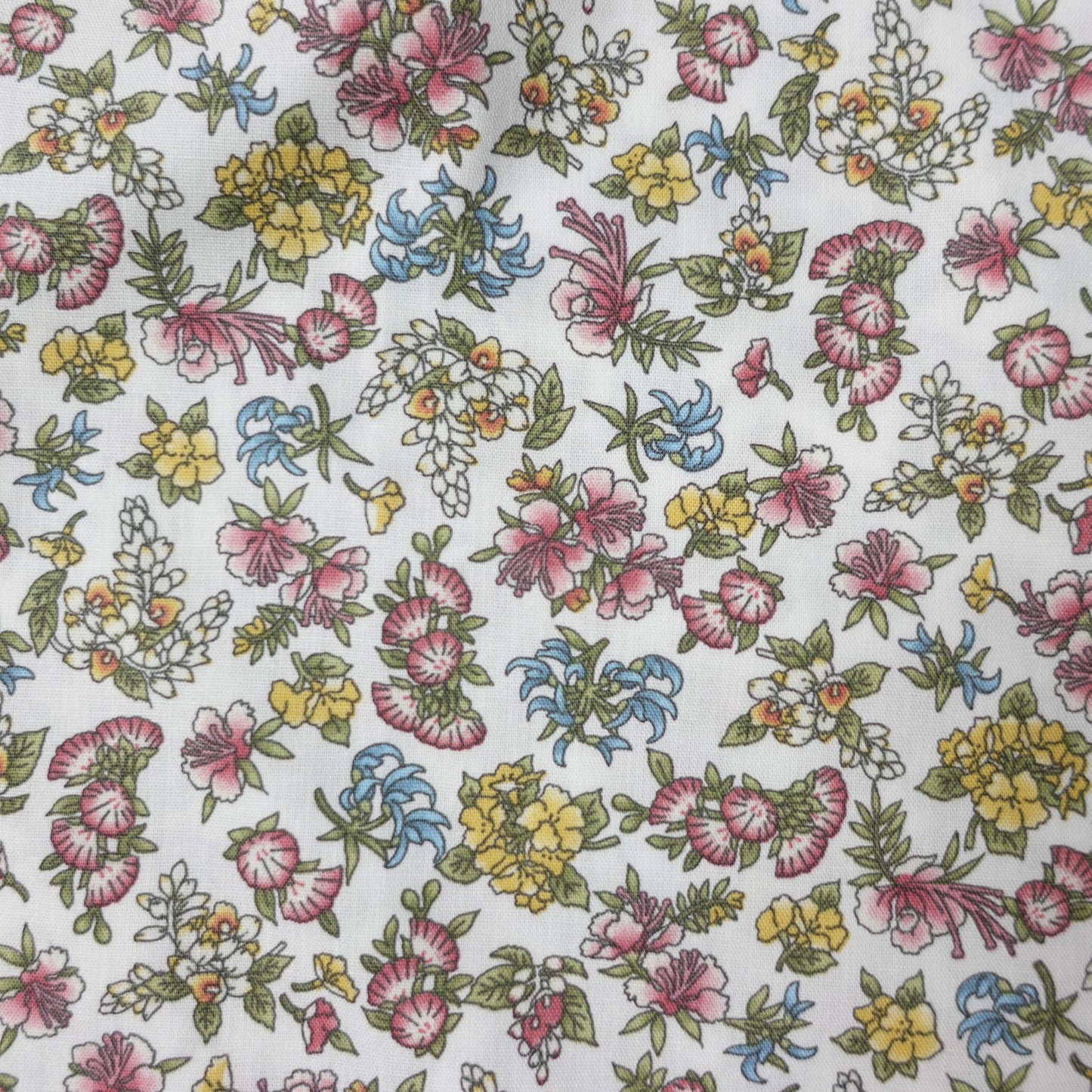 Men’s かりゆしウェア 琉花(ボタンダウン)