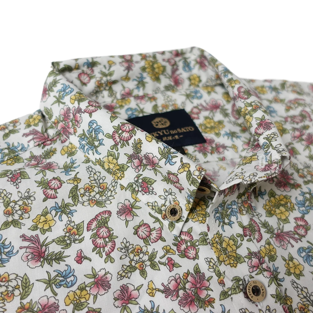 Men’s かりゆしウェア 琉花(ボタンダウン)