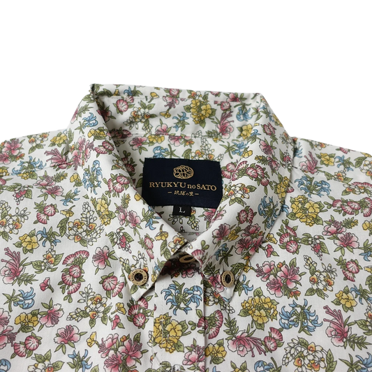 Men’s かりゆしウェア 琉花(ボタンダウン)