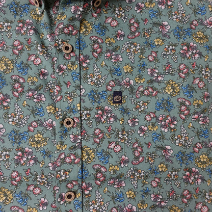 Men’s かりゆしウェア 琉花(ボタンダウン)