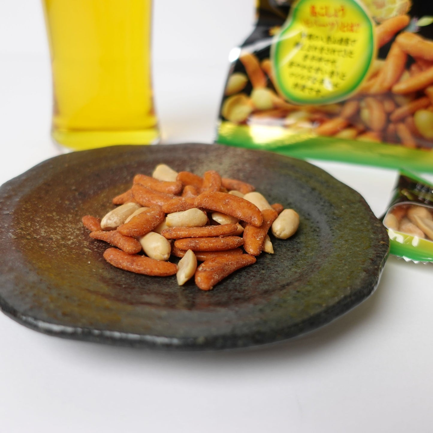 島こしょう柿ピー ステーキソース風味 16袋入り