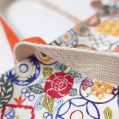 RYUKYU COLLAGE トートバッグ中(ちゃんぷるー柄)