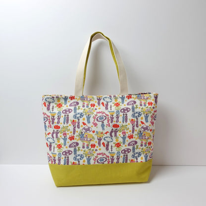 RYUKYU COLLAGE トートバッグ中(市場柄)