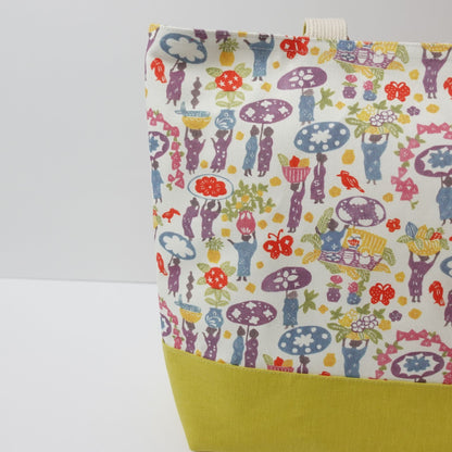 RYUKYU COLLAGE トートバッグ中(市場柄)