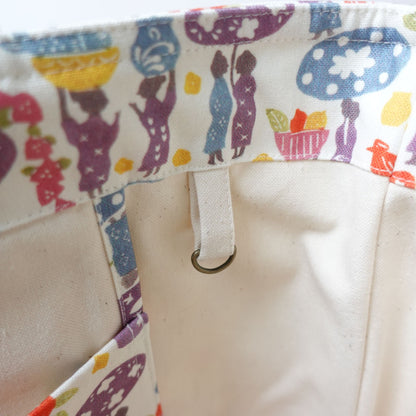 RYUKYU COLLAGE トートバッグ中(市場柄)