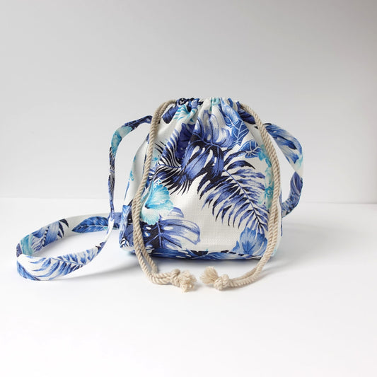 THIDA BREEZE 巾着ショルダーBag（Botanical）