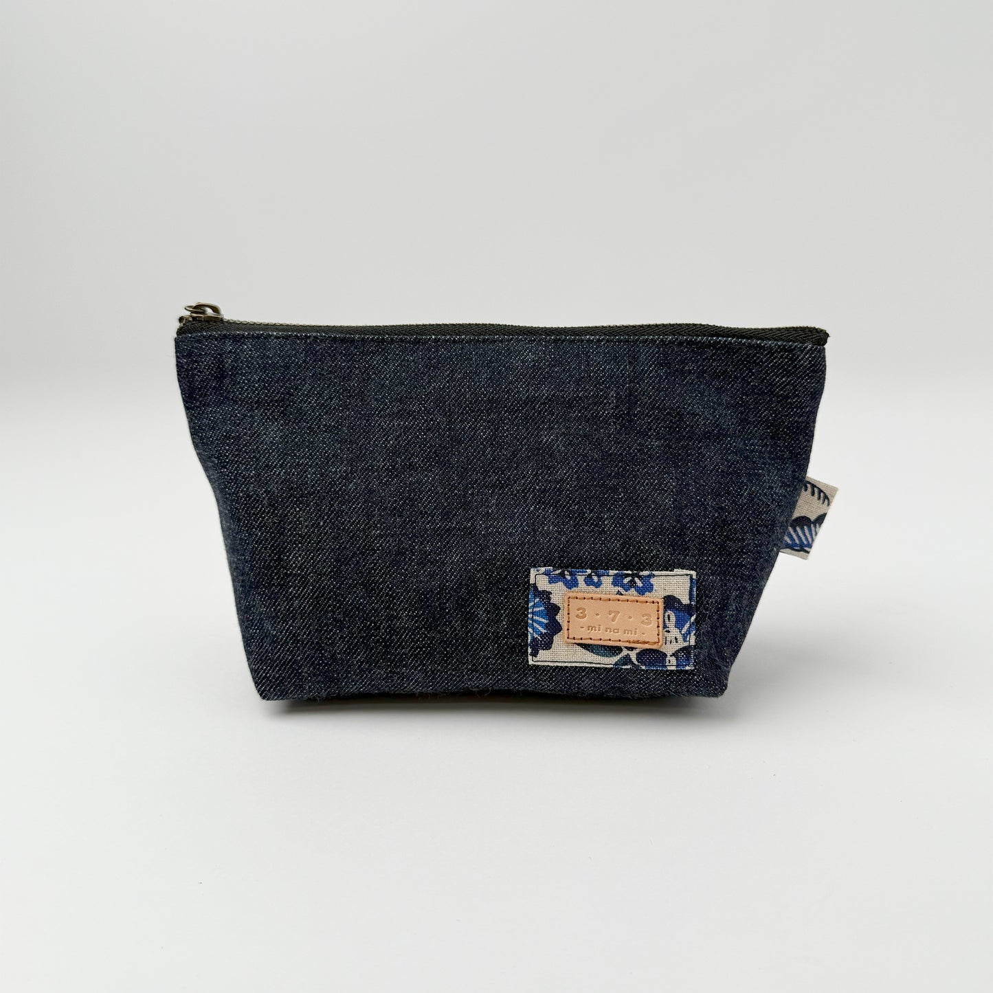 ３・７・３デニムファスナーポーチ