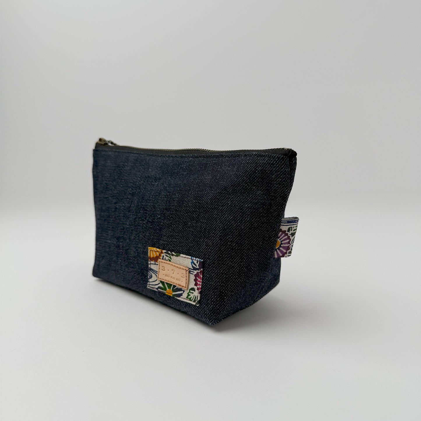 ３・７・３デニムファスナーポーチ