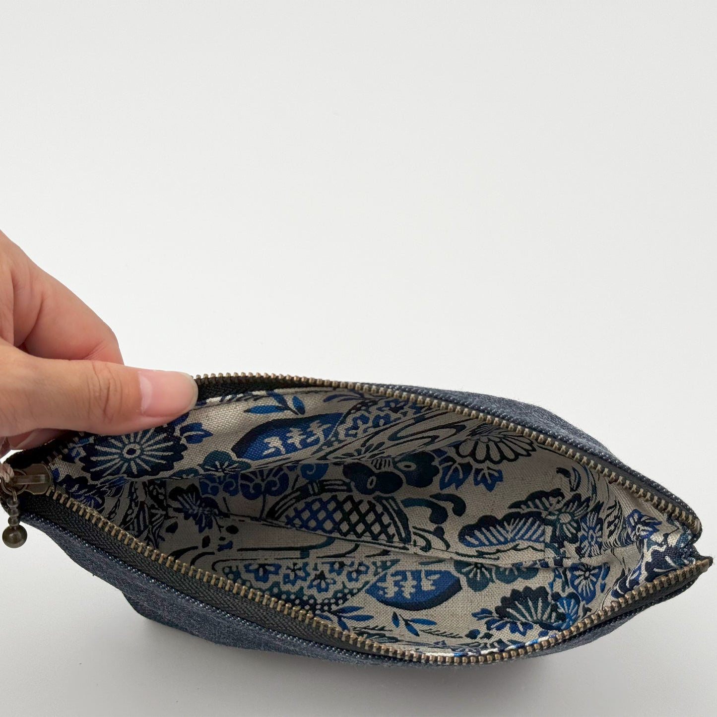 ３・７・３デニムファスナーポーチ