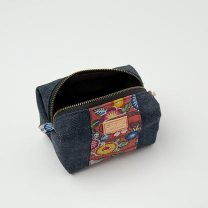 ３・７・３デニムキャラメルポーチ