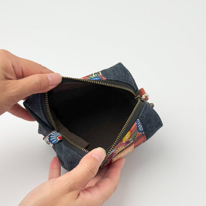 ３・７・３デニムキャラメルポーチ