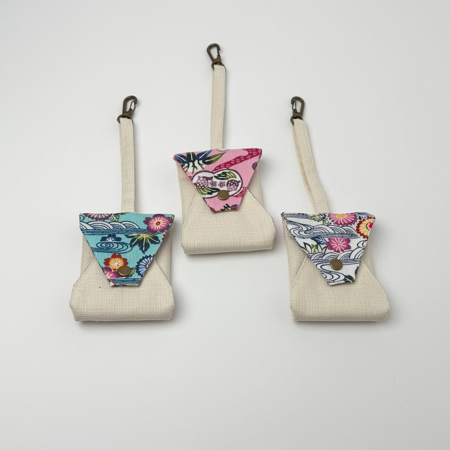 ３・７・３WHITE SPLASH キーケース