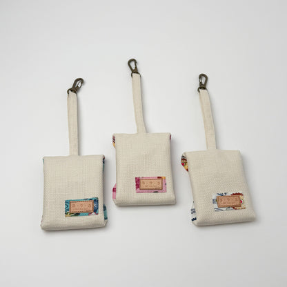 ３・７・３WHITE SPLASH キーケース