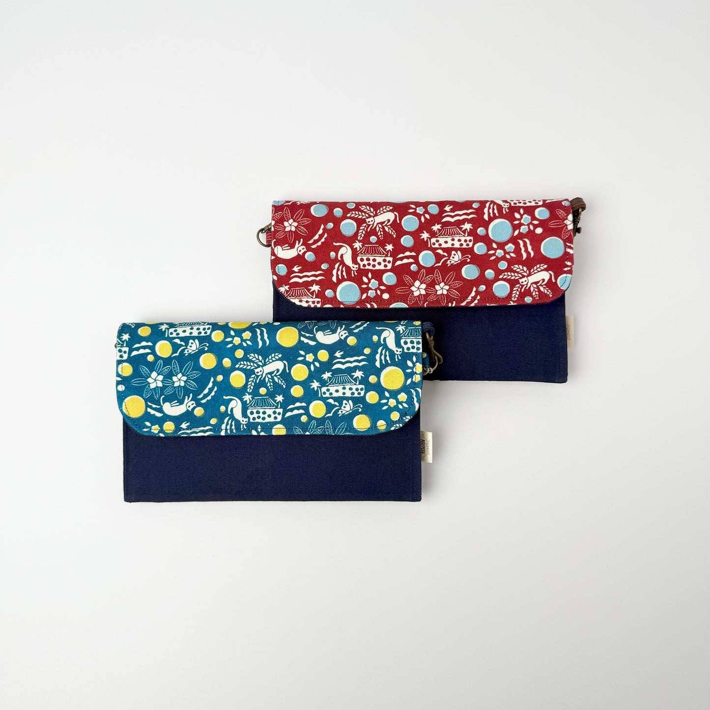 RYUKYU　COLLAGE 2way ポーチ(月とネコ柄)