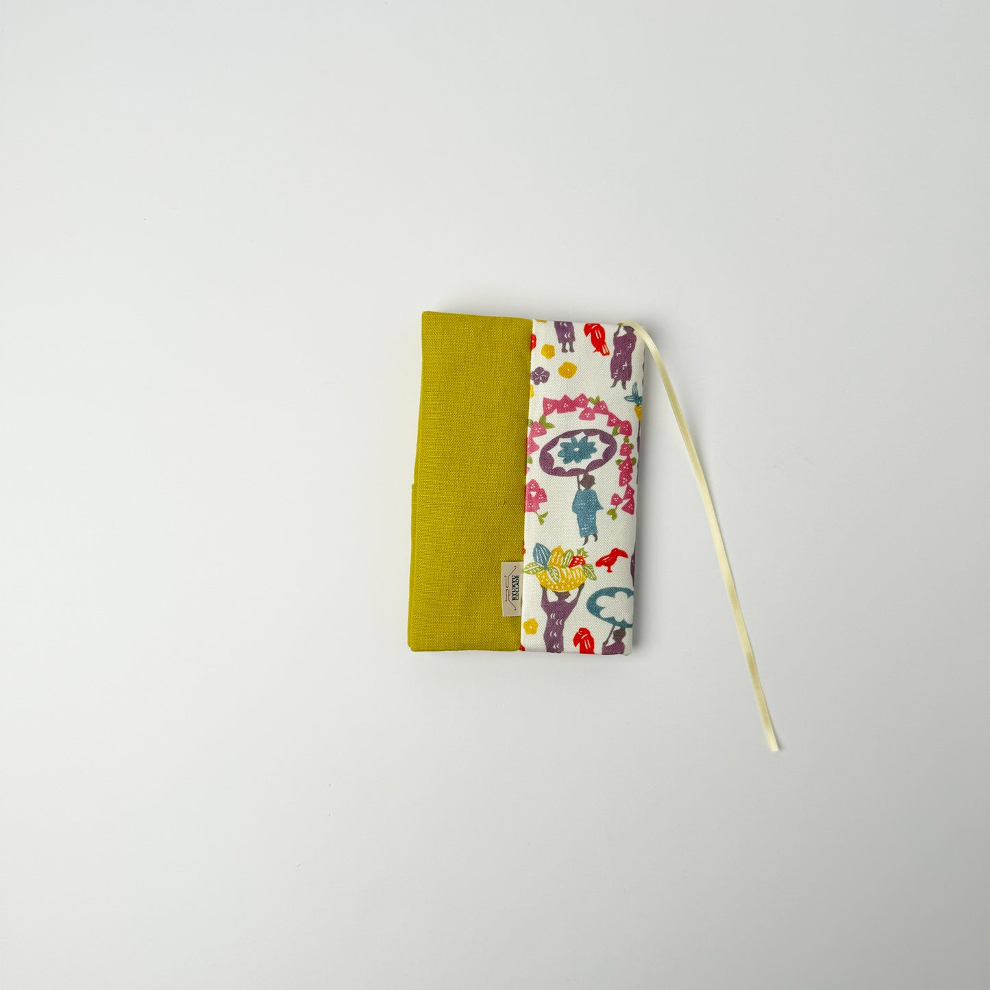 RYUKYU　COLLAGE ブックカバー(市場柄)