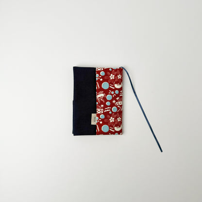 RYUKYU　COLLAGE ブックカバー(月とネコ柄)