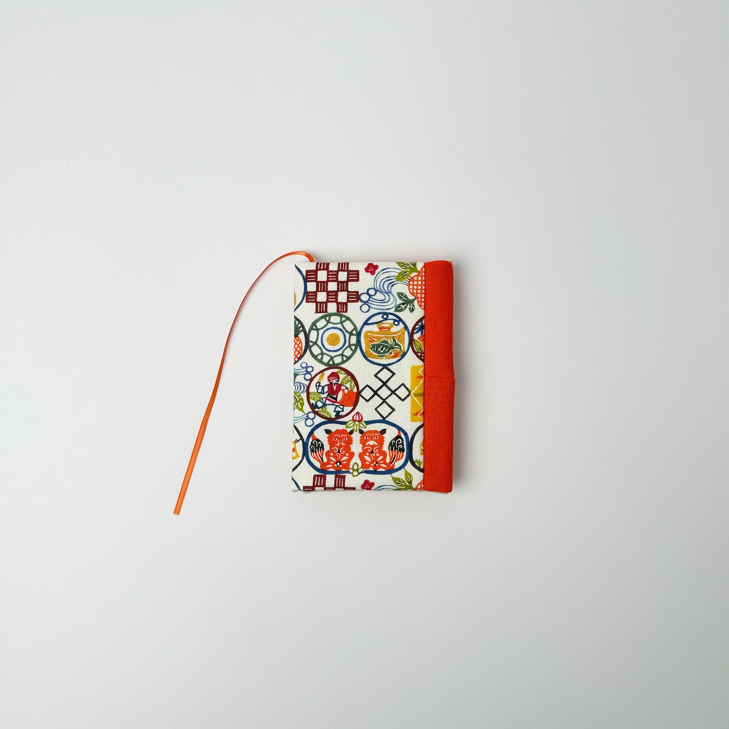 RYUKYU　COLLAGE ブックカバー(ちゃんぷるー柄)