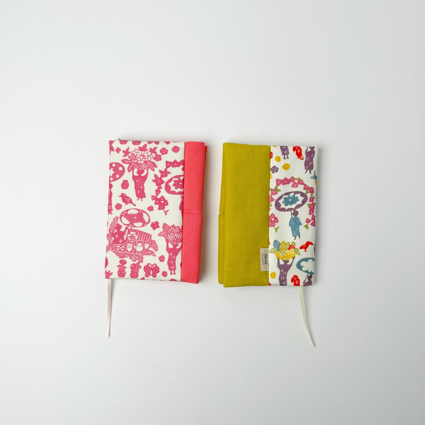 RYUKYU　COLLAGE ブックカバー(市場柄)