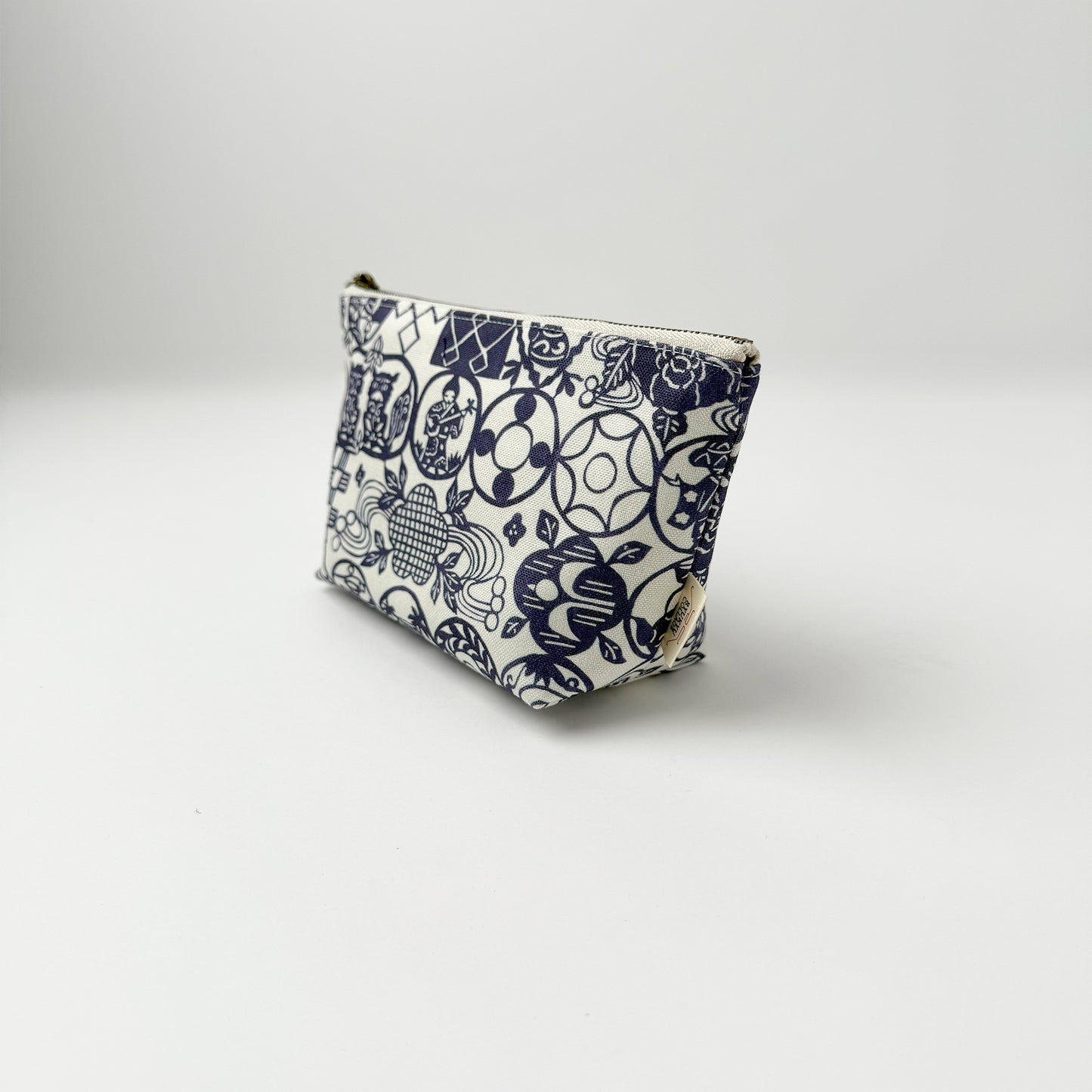 RYUKYU　COLLAGE マチ付きポーチ(ちゃんぷるー柄)