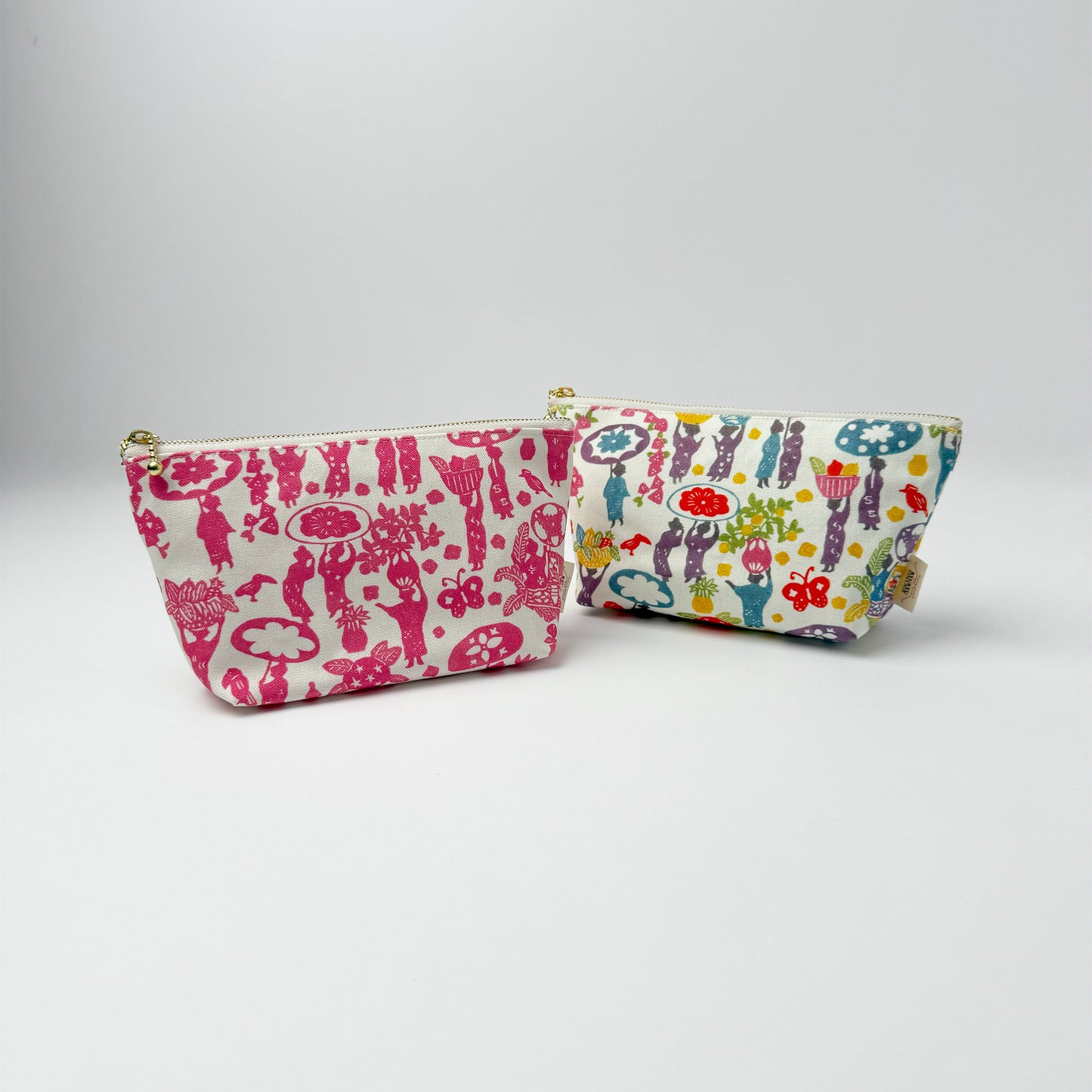 RYUKYU　COLLAGE マチ付きポーチ(市場柄)