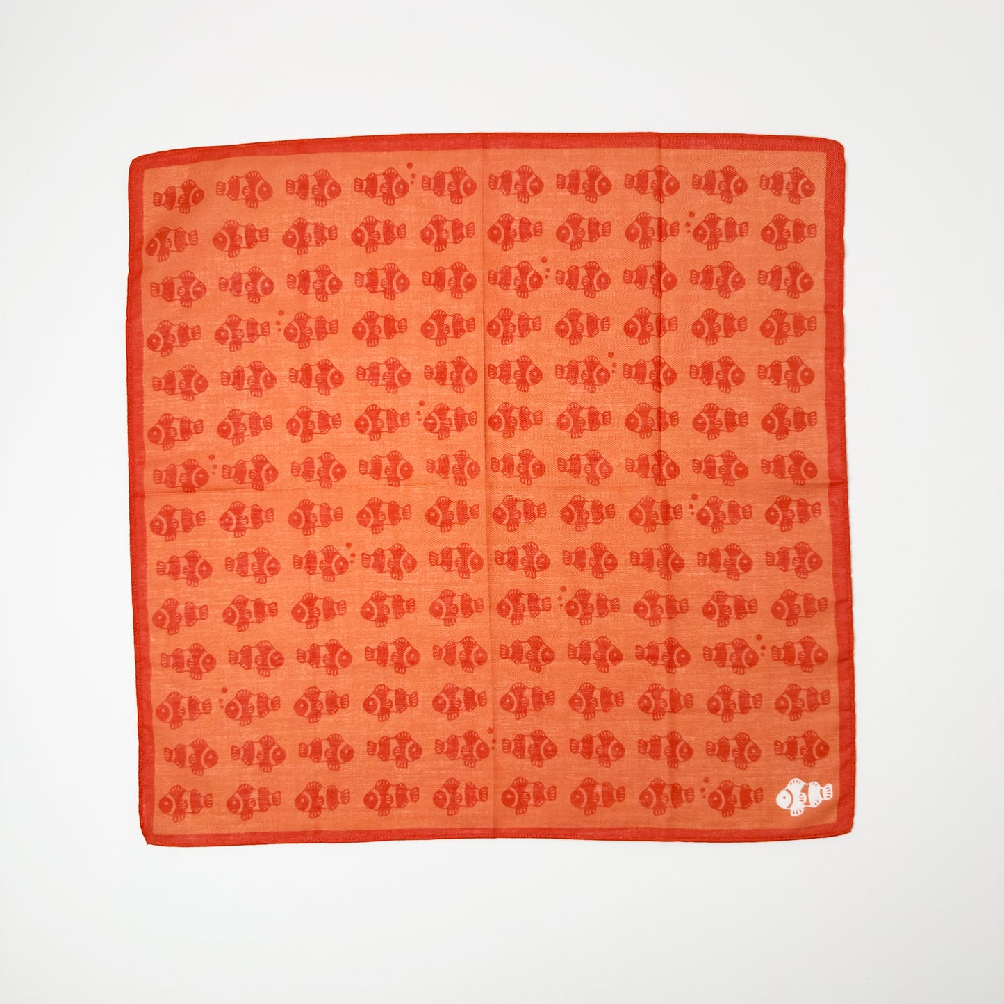 島の色ハンカチ