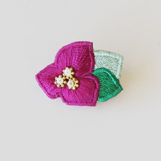 nuuno ピンブローチ-ブーゲンビリア-